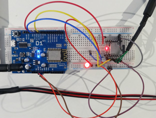 The assembly of the ESP8266 (D1R1) and the DFPlayer mini from DFRobot to control it through playlists